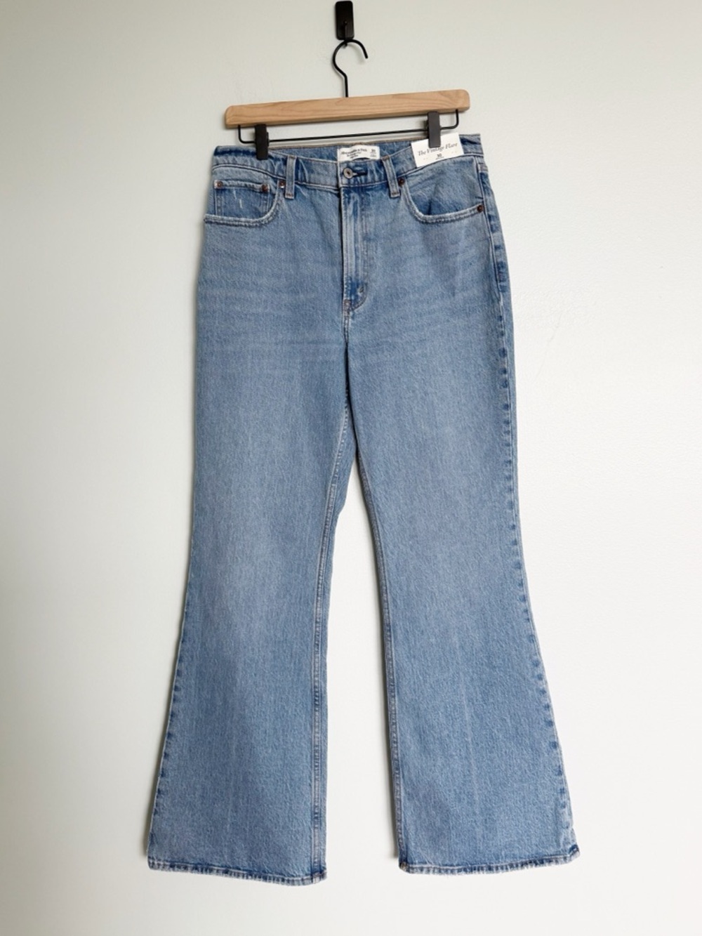 Abercrombie & Fitch The Vintage Flare High Rise Jeans